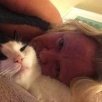 Annie Hogan - @anniehogie - Instagram
