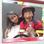Annie Laura - Facebook