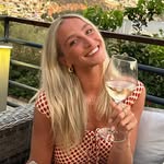 Annie Lavender - @annie.lav - Instagram