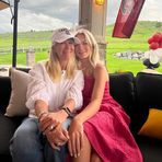 Annie Leclair - Facebook