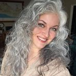 Annie Peloquin - Facebook