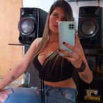 Annie Perdomo - Facebook