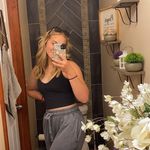 Annie Powell - @annaliepow - Instagram