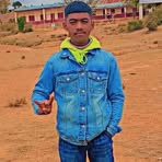 Aina Raf - Facebook