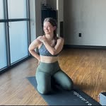 Annie Schwab ॐ - @yogischwab - Instagram