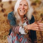 Annie Spencer - @anniezhartwell - Instagram
