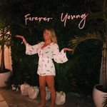 Annie Sutton - @annie4187 - Instagram