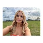 Annika Lee - Facebook