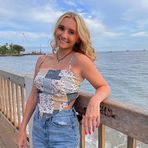 Annika Lee - Facebook