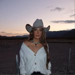 Annika Rose - Facebook