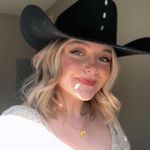 Annika Ross - @annikarosssings - Instagram