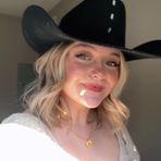 Annika Ross - Facebook