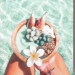 Ansley Harris - @ansley.bug - Instagram