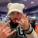 Anthony Ch - Facebook