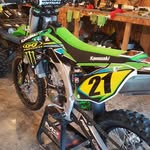 @anthonycharest21 - Instagram