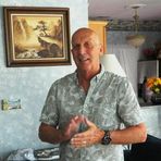 Anthony Esch - Facebook