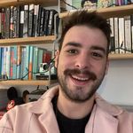 Anthony Holliday - @readingonholliday - Instagram