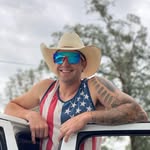Anthony Huggins - @1990huggiebear - Instagram