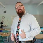 Anthony Novak - @vakmakes - Instagram