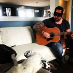 Anthony Sears - @manandhisguitar - Instagram
