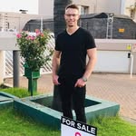 Anton Coetzee - @estateagentanton - Instagram