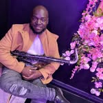 Antwon Washington - @saxophone_bt - Instagram
