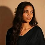 Anu Saji - @red_q_ueen_____ - Instagram