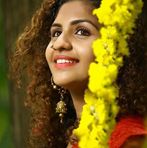 Anu Sri - Facebook