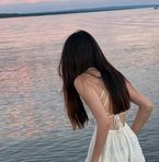 Yana Smith - Facebook