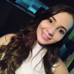A n y e l i - @anyeli_batista - Instagram