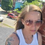 April Bain - @april.bain.75 - Instagram