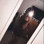 𝓪𝓹𝓻𝓲𝓵 𝓫𝓪𝓻𝓵𝓸𝔀👼🏼 - @aprilbarlow.x - Instagram