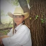 April Barlow - @redneckwife15 - Instagram
