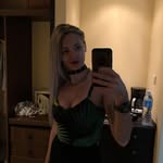 April Beckett - @aprilbeckett420 - Instagram