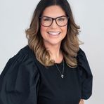 April Mitchell with Bee Realty Corp - Facebook