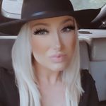April Blake - @aprilblakexo - Instagram