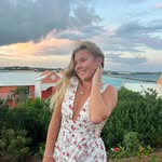 April Comstock - @apriilcomstock - Instagram