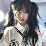 April Finger - @ea3wofofw9gf8 - Instagram