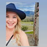 April Fowler - @aprilartistedge - Instagram