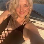 April Sharp - @prlsharp - Instagram