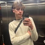 @archie.small - Instagram