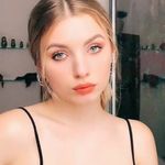 Aria Mitchell - @mandlkyf - Instagram