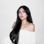 Aria Rhodes - Facebook