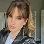 Ariana Saunders - @arianasaunders - Instagram