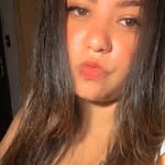 Ariane Mello - @nanny_mello_ - Instagram