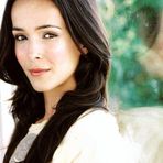 Ariane West - Facebook