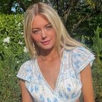 Arianna Bauer - Facebook