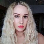 Arianna Collier - Facebook