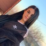 Ariel Curry - @ud__lisawalsh__620 - Instagram