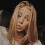 Ariel Holcomb - Facebook